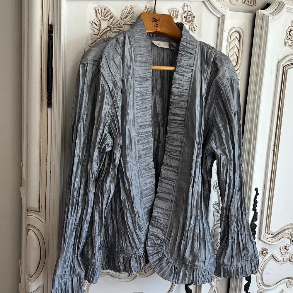 Ruffle hem Chico's size 4 (XL XXL) Silver metallic silk look jacket